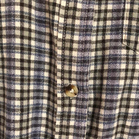Checkered Button Down Shirt with long sleeves - Picture 2 of 2